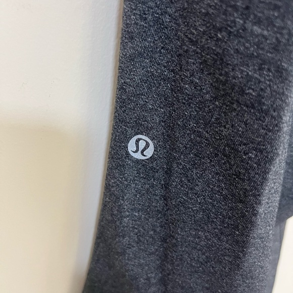 Lululemon Men’s Jogger. Like New Condition. Size Large. - Picture 2 of 5